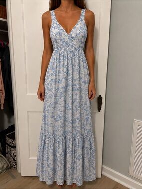 Lulu's Light Blue Floral Maxi Dress with V-Neck